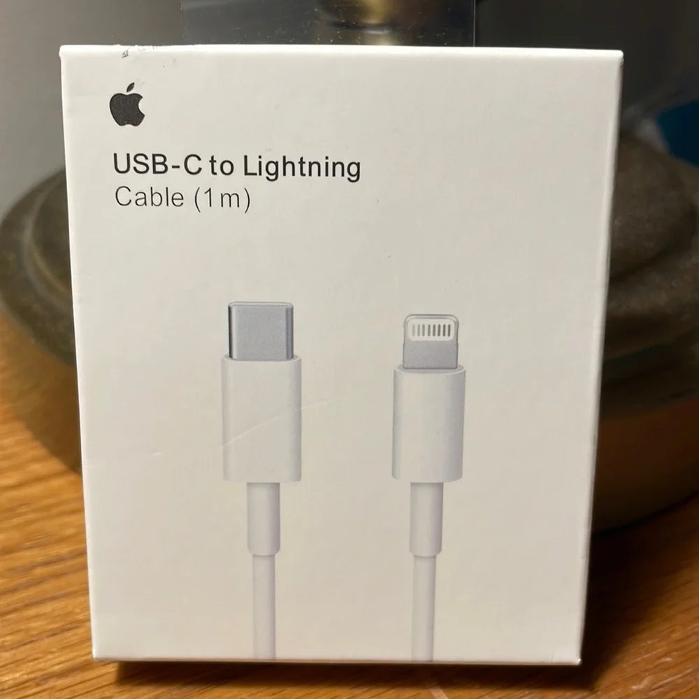 USB-C to lightning cable 1M long. (About 3ft)